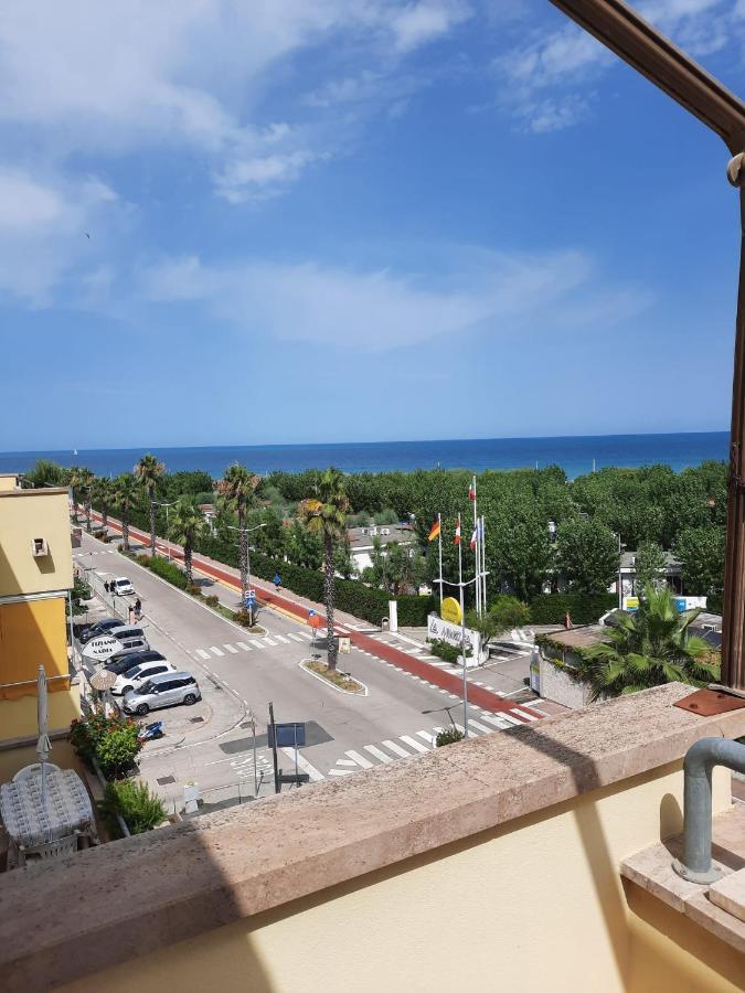 Villa Casa Rosa Porto SantʼElpidio Exterior foto