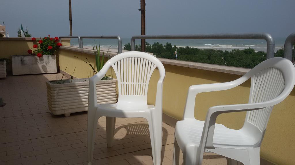 Villa Casa Rosa Porto SantʼElpidio Exterior foto